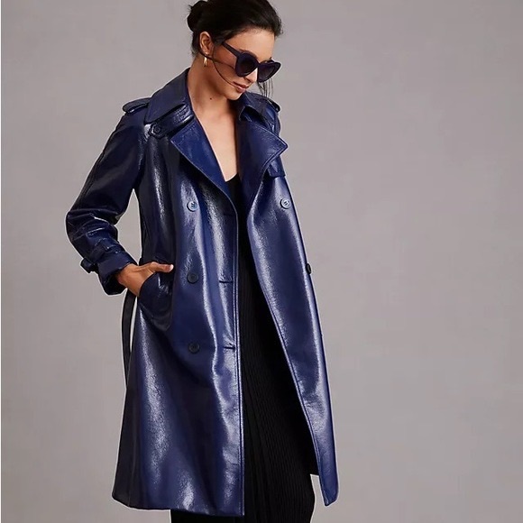 LOOKING for this coat!!! - Picture 3 of 9